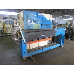 Francis Shaw 90-25D Twin Screw Extruder