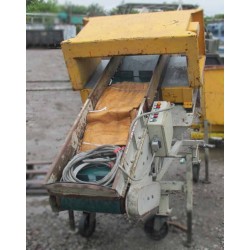 3.4m Conveyor with magnet